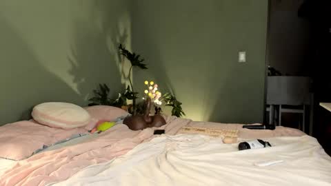    online show from 02.03.26