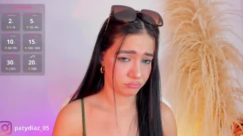 Snapshot of patricia69fox chatting on 02.17.25 Paty online show from 02.17.25