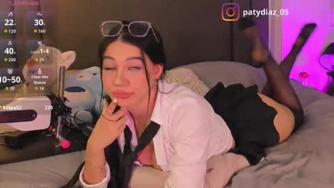 Snapshot of patricia69fox chatting on 10.14.25 Paty online show from 10.14.25