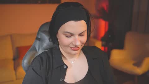 Snapshot of patricia_bennett chatting on 11.07.25 Patricia online show from 11.07.25