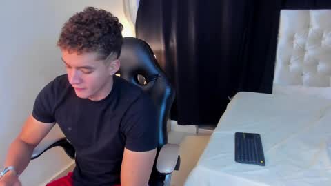 Paull George online show from 03.31.26