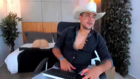 Paul Rivera online show from 11.12.25