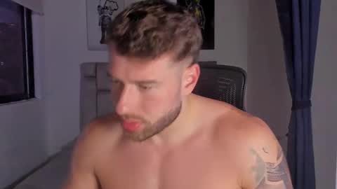 Snapshot of paul_roger chatting on 02.26.25 PAUL ROGER online show from 02.26.25