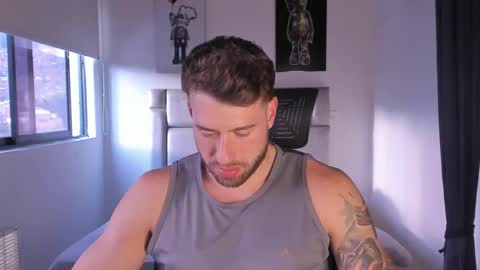 Snapshot of paul_roger chatting on 03.09.25 PAUL ROGER online show from 03.09.25