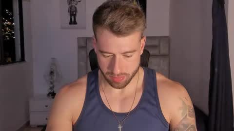 Snapshot of paul_roger chatting on 10.08.25 PAUL ROGER online show from 10.08.25