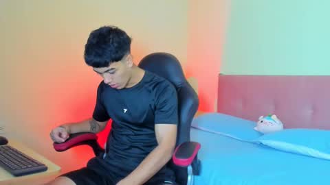 paul_sexycock online show from 02.13.25