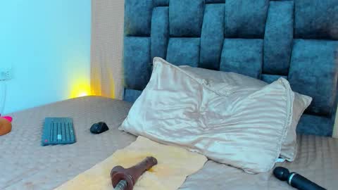 PAULA online show from 10.19.25