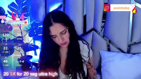 Snapshot of paulette_dupont_ chatting on 09.18.25 paulette_dupont_ online show from 09.18.25
