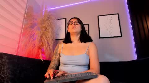 Snapshot of paulina_bennet chatting on 07.24.26 paulina_bennet online show from 07.24.26
