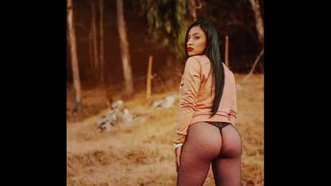 Snapshot of paulina_galvis2700 chatting on 12.04.24 paulina online show from 12.04.24