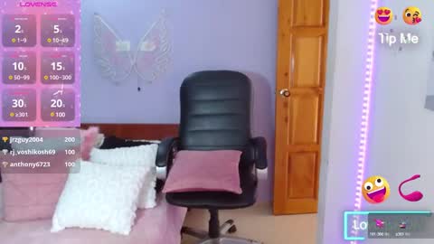 Snapshot of paulina_galvis2700 chatting on 01.23.25 paulina online show from 01.23.25