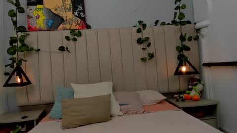 PAULINA  online show from 01.16.26