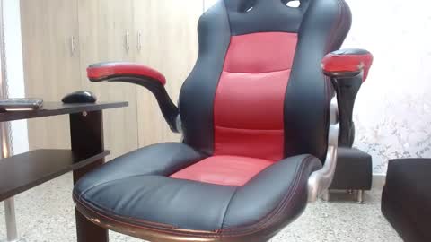 Snapshot of paulina_rubio_ chatting on 02.28.25 Paulina Rubio online show from 02.28.25