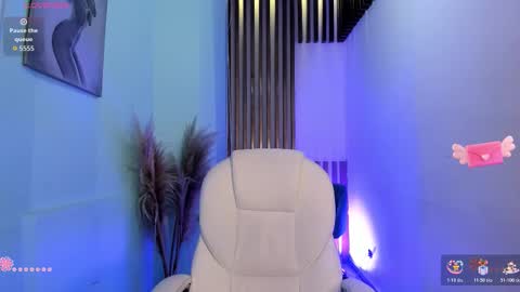 Paulina Belle online show from 12.22.25