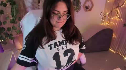 Snapshot of paulinacostello chatting on 02.17.26 Estefania online show from 02.17.26