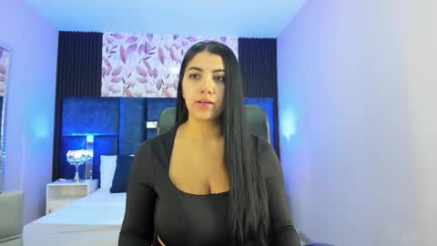 Paulina online show from 11.11.25