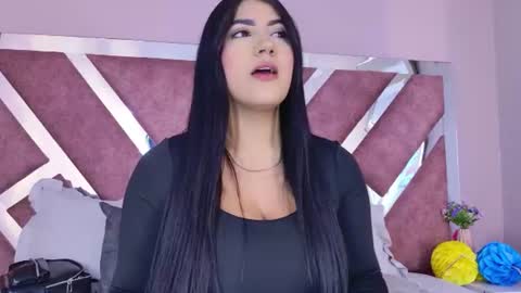Snapshot of paulinaduarte_ chatting on 06.27.26 Paulina online show from 06.27.26