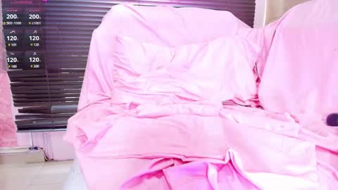 PaulinaSaennz online show from 03.11.25