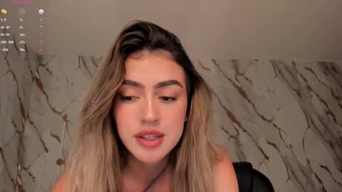 Paulina Santos  online show from 03.04.25