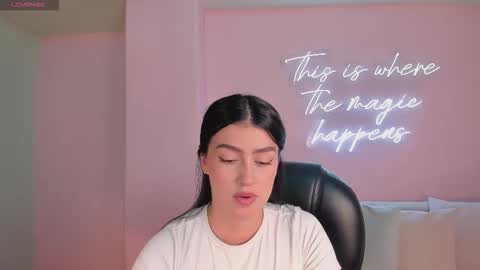 Paulina Santos  online show from 09.24.25