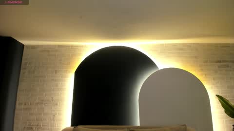 Paulina Santos  online show from 11.09.25