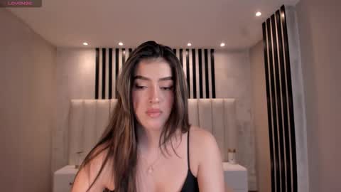 Paulina Santos  online show from 01.14.26