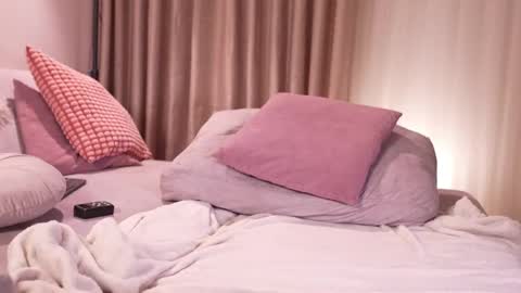 Snapshot of pauline_7 chatting on 11.10.25 pauline_7 online show from 11.10.25