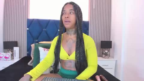 Pauline online show from 10.21.25