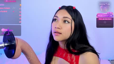 Pauline online show from 12.04.24