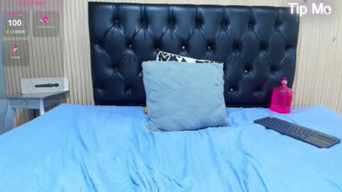 Snapshot of paulinna_curvy chatting on 02.23.26 paulinna_curvy online show from 02.23.26