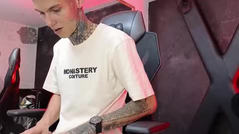 Paulo online show from 12.18.25