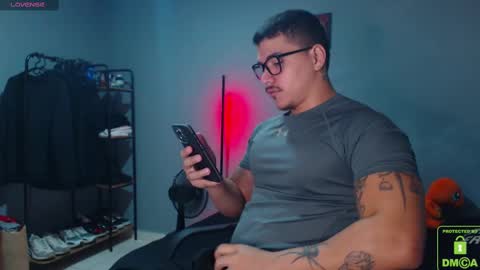 Snapshot of paulo_allen chatting on 02.15.25 Paulo online show from 02.15.25