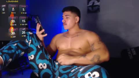 Snapshot of paulo_allen chatting on 03.07.25 Paulo online show from 03.07.25