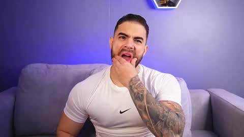 Paul Phoenix online show from 01.12.26