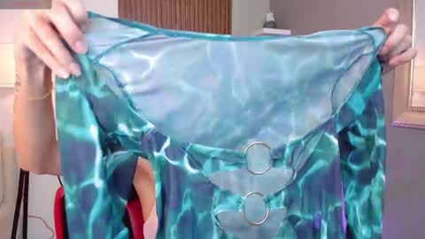 Snapshot of pauly_dolll chatting on 02.21.25 Pauly online show from 02.21.25