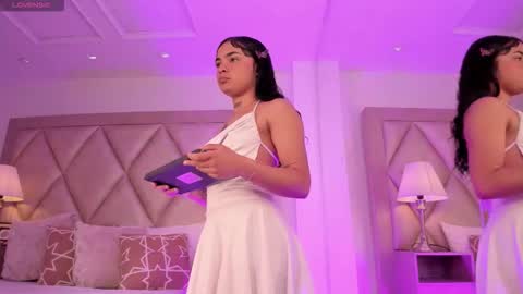 Pau online show from 11.30.25