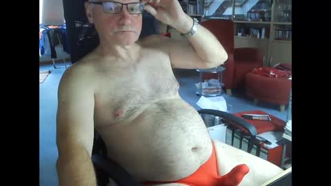 Snapshot of pavlovsdog2006 chatting on 12.09.24 Pavlov aka Peter online show from 12.09.24