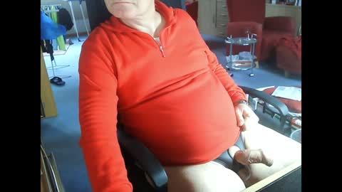 Snapshot of pavlovsdog2006 chatting on 01.07.25 Pavlov aka Peter online show from 01.07.25