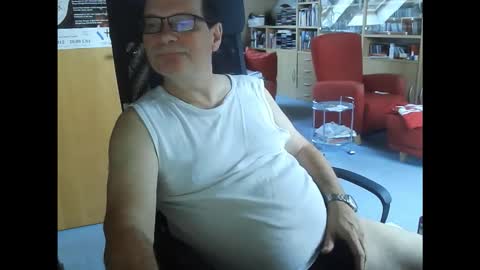 Snapshot of pavlovsdog2006 chatting on 11.19.25 Pavlov aka Peter online show from 11.19.25