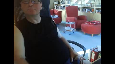 Snapshot of pavlovsdog2006 chatting on 02.04.26 Pavlov aka Peter online show from 02.04.26