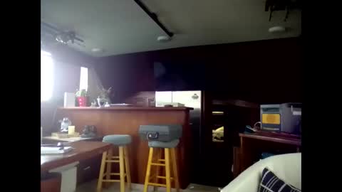 Pavone splash online show from 03.03.26