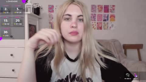 Allisses online show from 03.06.25