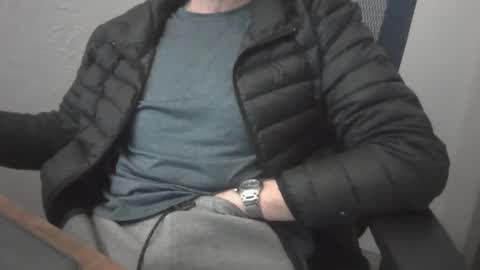 Snapshot of pbascoap chatting on 12.21.24 pbascoap online show from 12.21.24