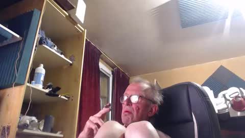 Snapshot of pc8474408 chatting on 09.24.25 pc8474408 online show from 09.24.25