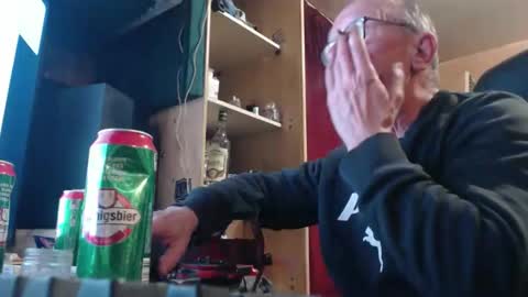 Snapshot of pc8474408 chatting on 11.25.25 pc8474408 online show from 11.25.25