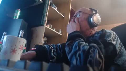 Snapshot of pc8474408 chatting on 12.14.25 pc8474408 online show from 12.14.25