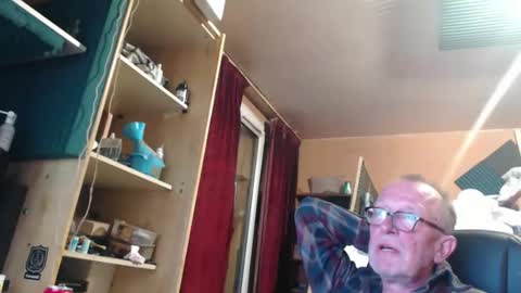 Snapshot of pc8474408 chatting on 02.21.26 pc8474408 online show from 02.21.26