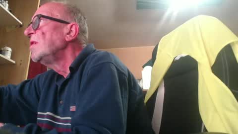 Snapshot of pc8474408 chatting on 06.12.26 pc8474408 online show from 06.12.26
