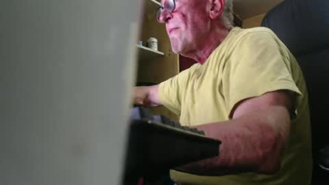 Snapshot of pc8474408 chatting on 06.25.26 pc8474408 online show from 06.25.26