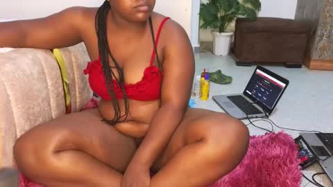 Snapshot of peacelady chatting on 10.18.25 peacelady online show from 10.18.25